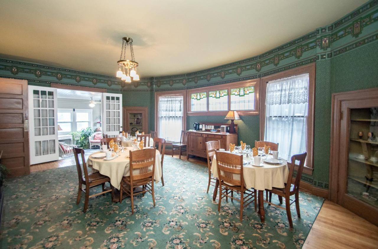 Looking Glass Inn Indianapolis Exteriör bild
